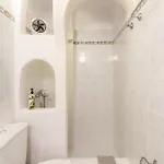 Sea And Sun House At *